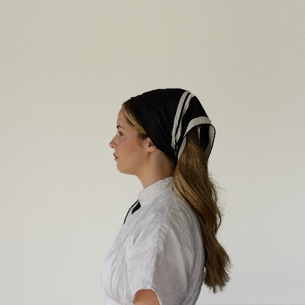 Foam Triangle Scarf-Shape