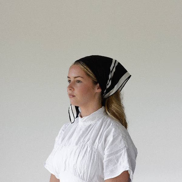 Light Back Scarf-Shape