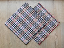 Camel tartan w/red edge 59cm